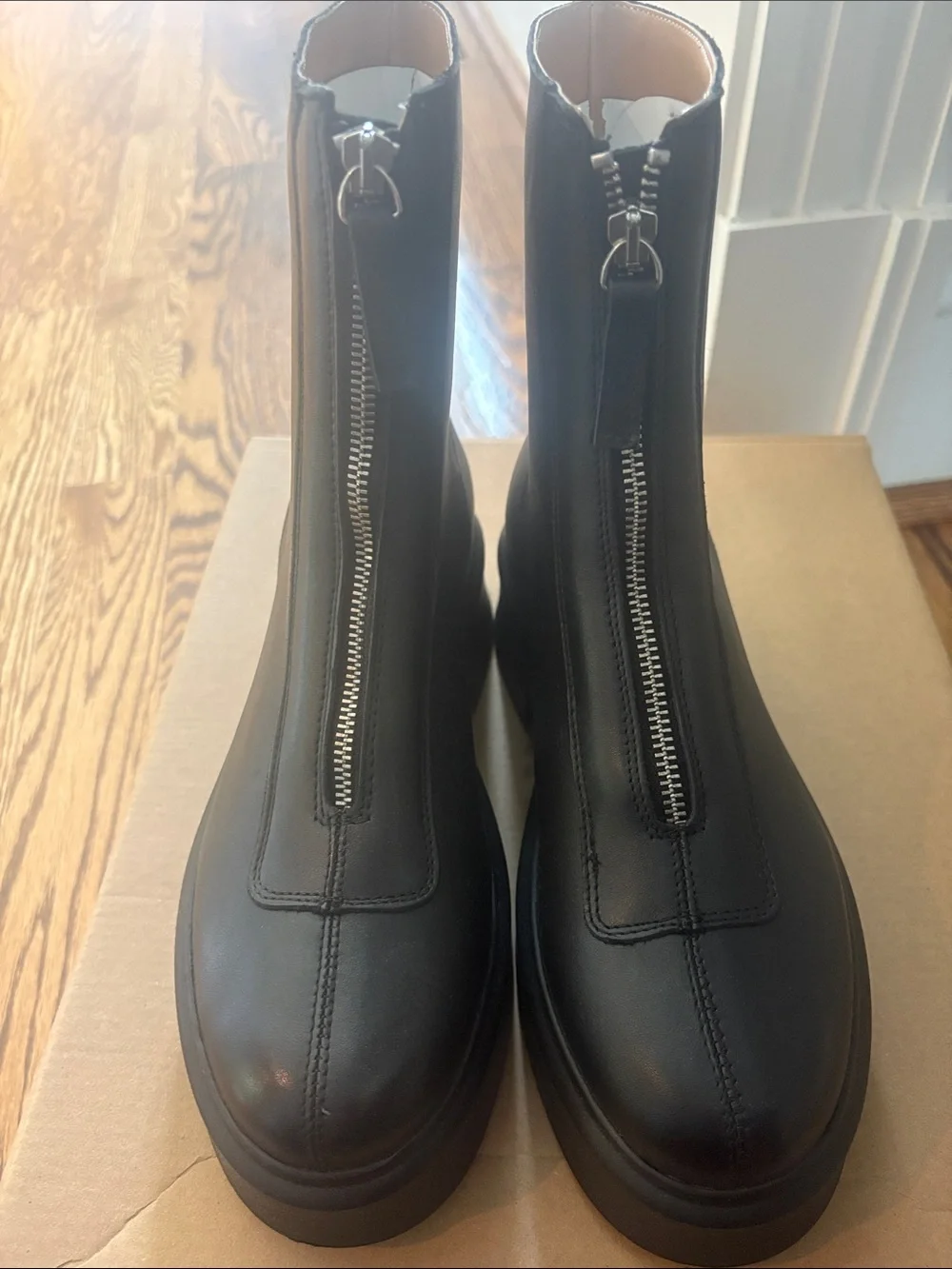 Steve Madden brand new